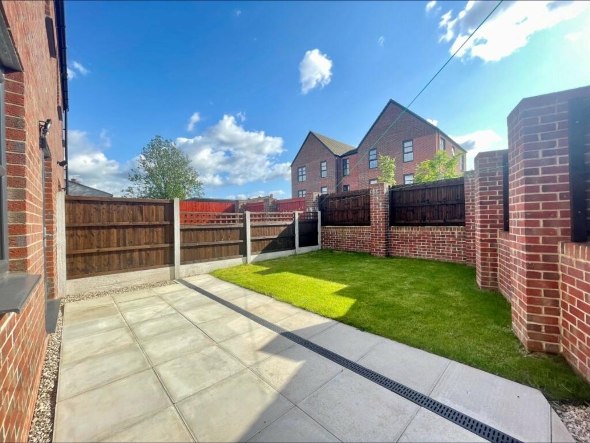 House Kingsheath Street in Manchester