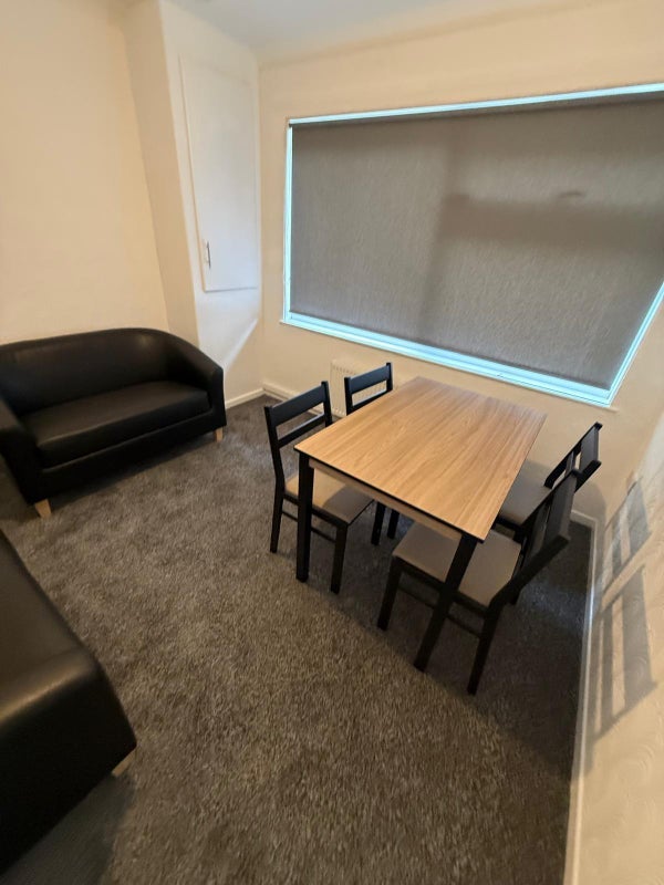 Room Bodmin Road in Leeds