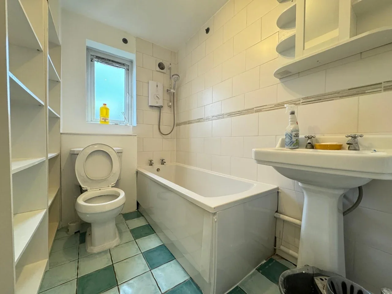 Flat Severnake Close in Greater London