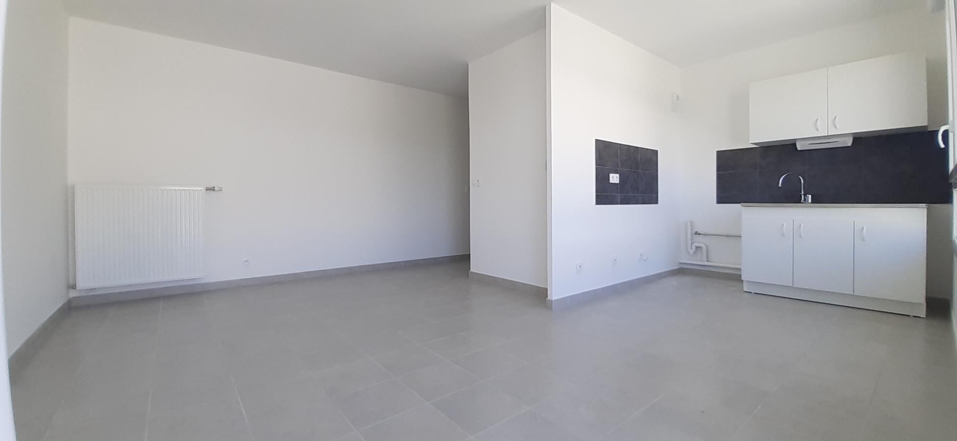 Flat Rue de Grand Pré in Cranves-Sales