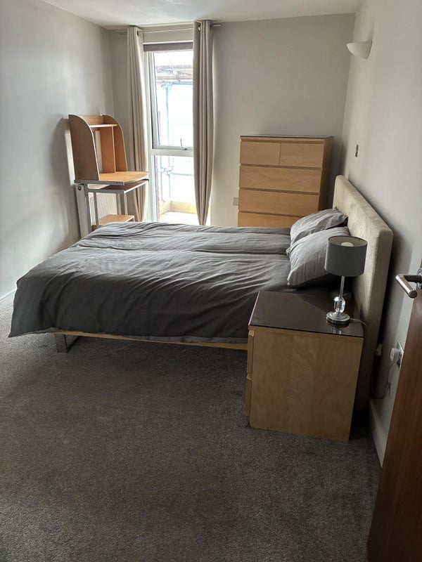 Room Woolwich Road in Greater London