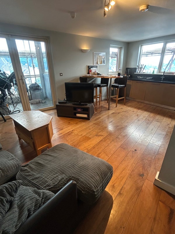Room Woolwich Road in Greater London