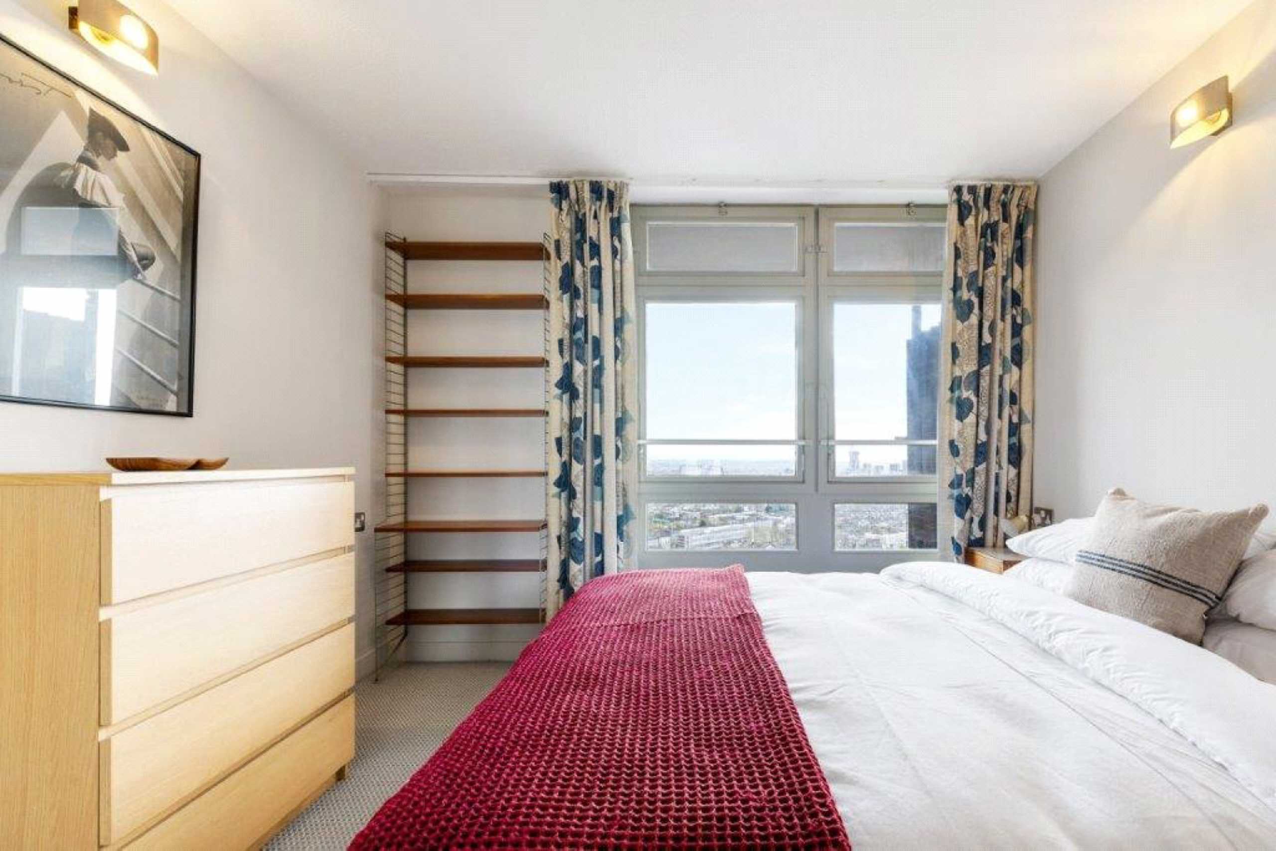 Flat Golborne Road in Greater London