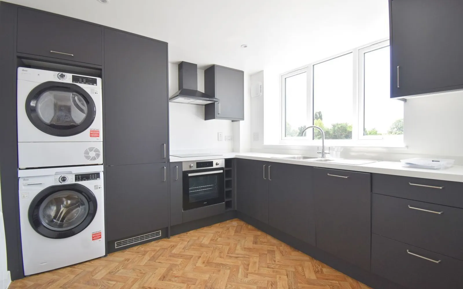 Flat Araby Corner in Borough of Spelthorne