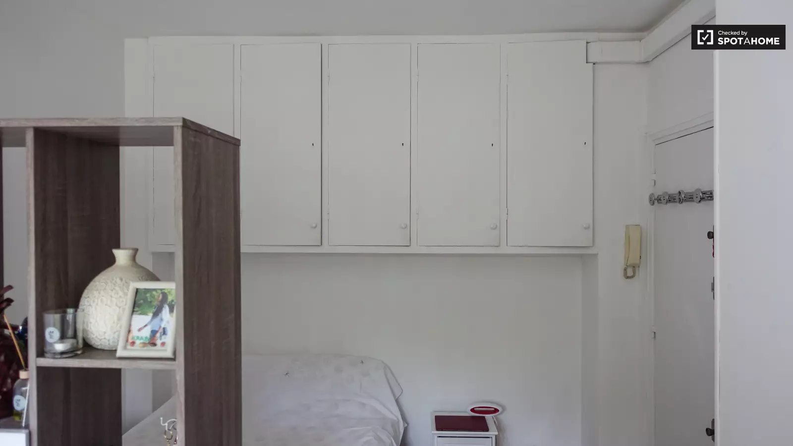 Flat Boulevard Victor Hugo in Neuilly-sur-Seine