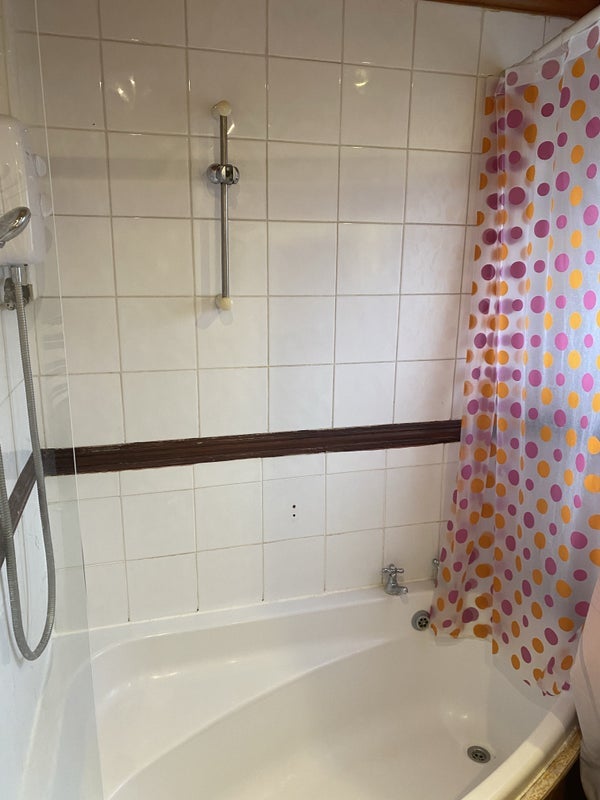 Room Pelly Road in Greater London
