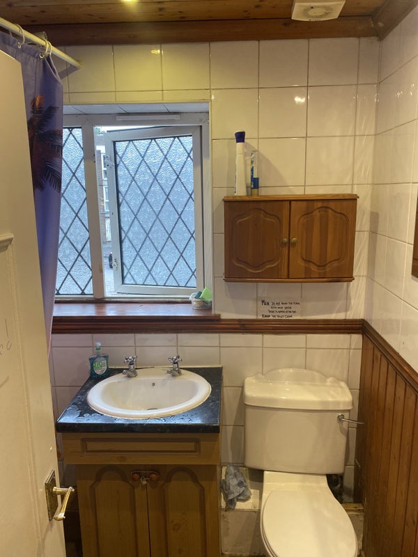 Room Pelly Road in Greater London
