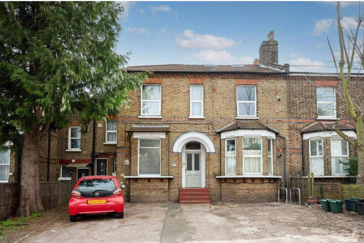 Room Croydon Road in Greater London