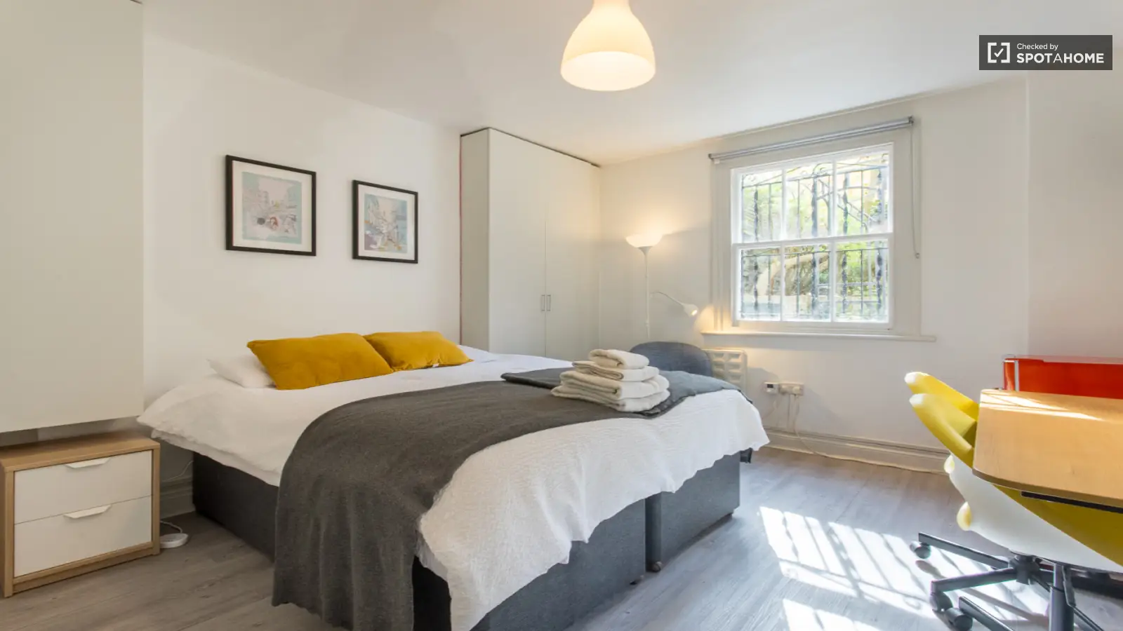 Room Barkston Gardens in Greater London