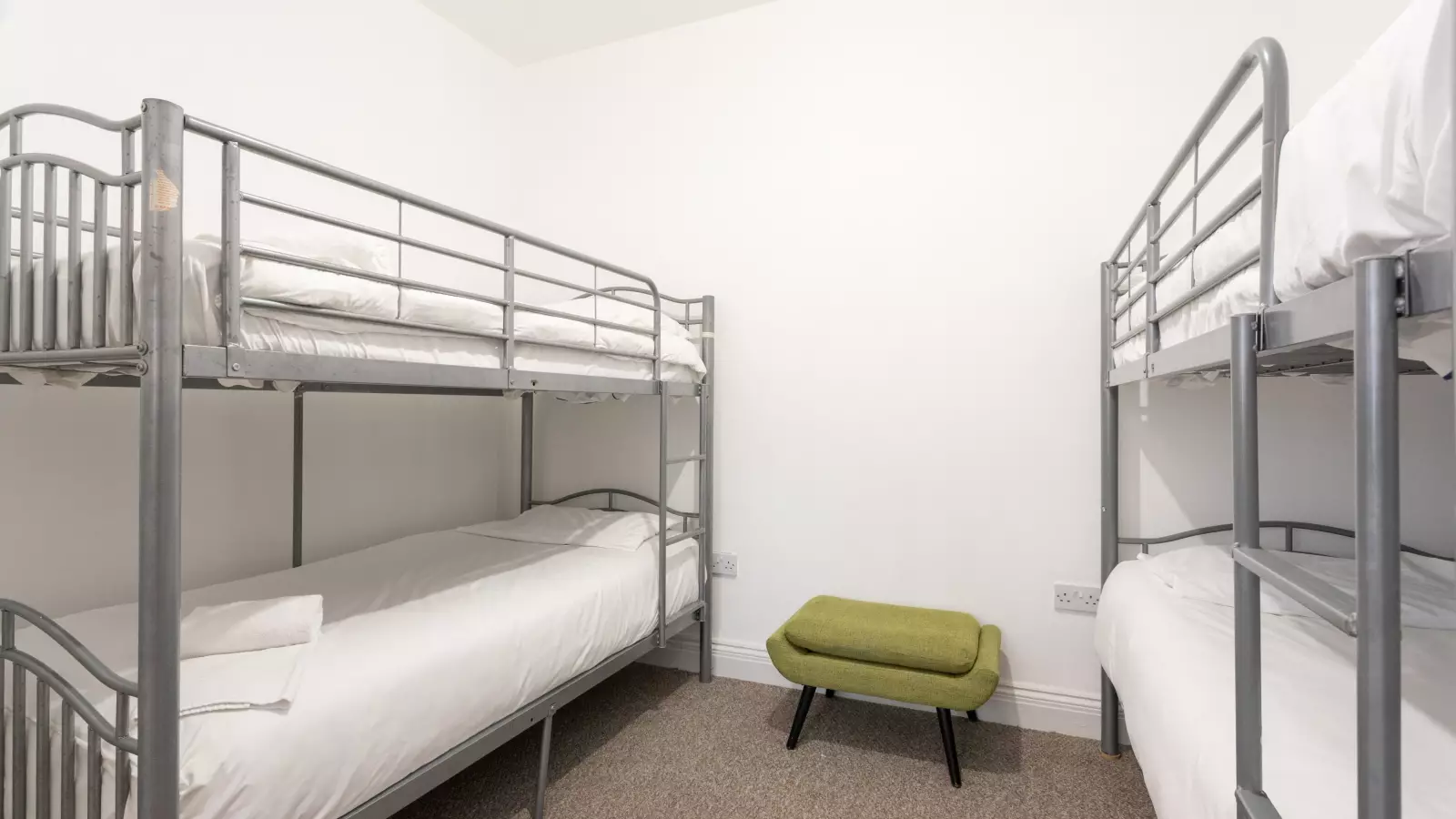 Room Barkston Gardens in Greater London