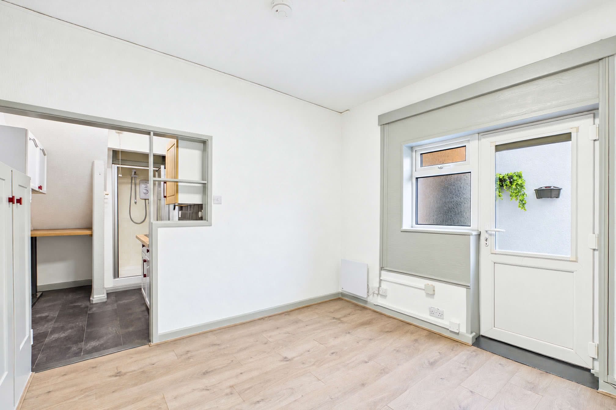 Flat Torwood Street in Torquay
