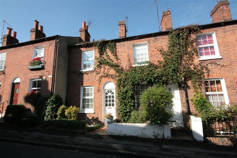 Flat St John's Hill in Reading
