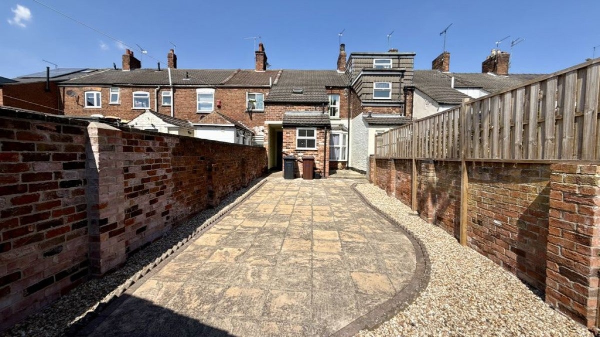 House Newland Street West in Lincoln