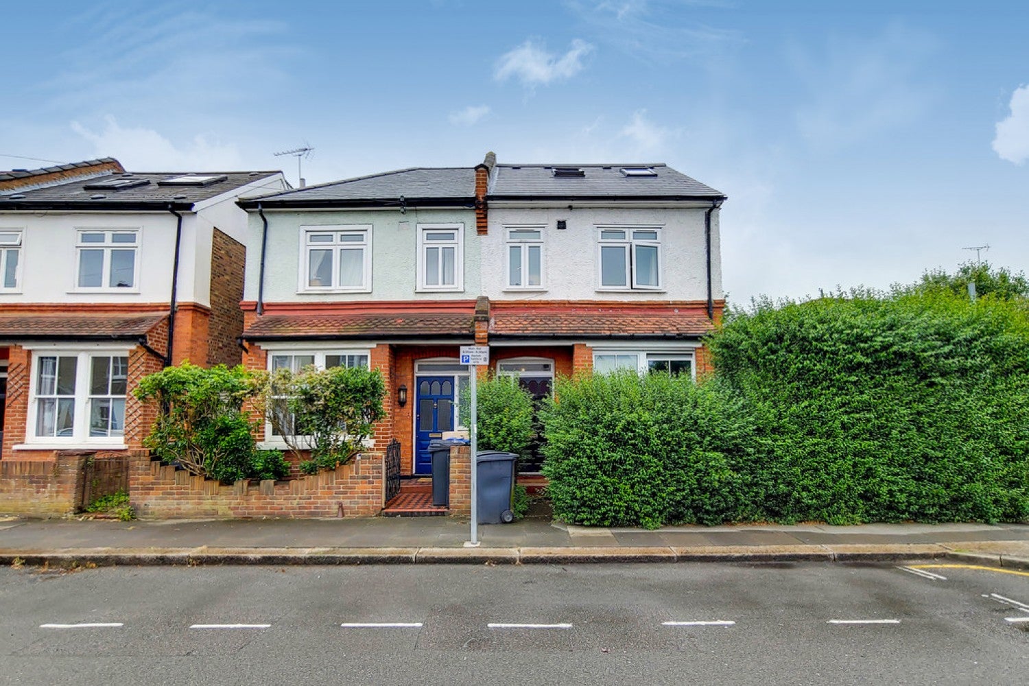 House Somerset Road in Greater London