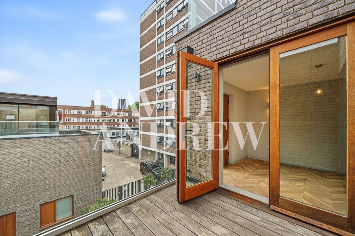 Flat Wilberforce Road in Greater London
