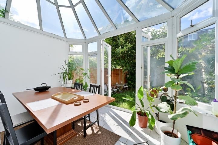 Room Trewince Road in Greater London