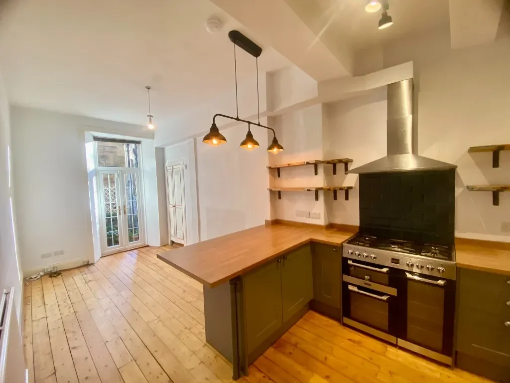 Flat Bonnington Grove in City of Edinburgh