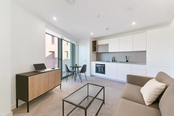 Flat Gillender Street in London