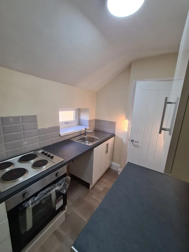 Flat Bedell Road in The Stukeleys