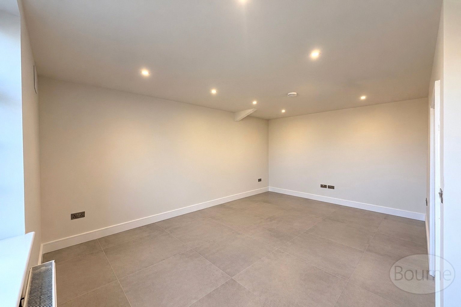 Flat Anyards Road in Elmbridge