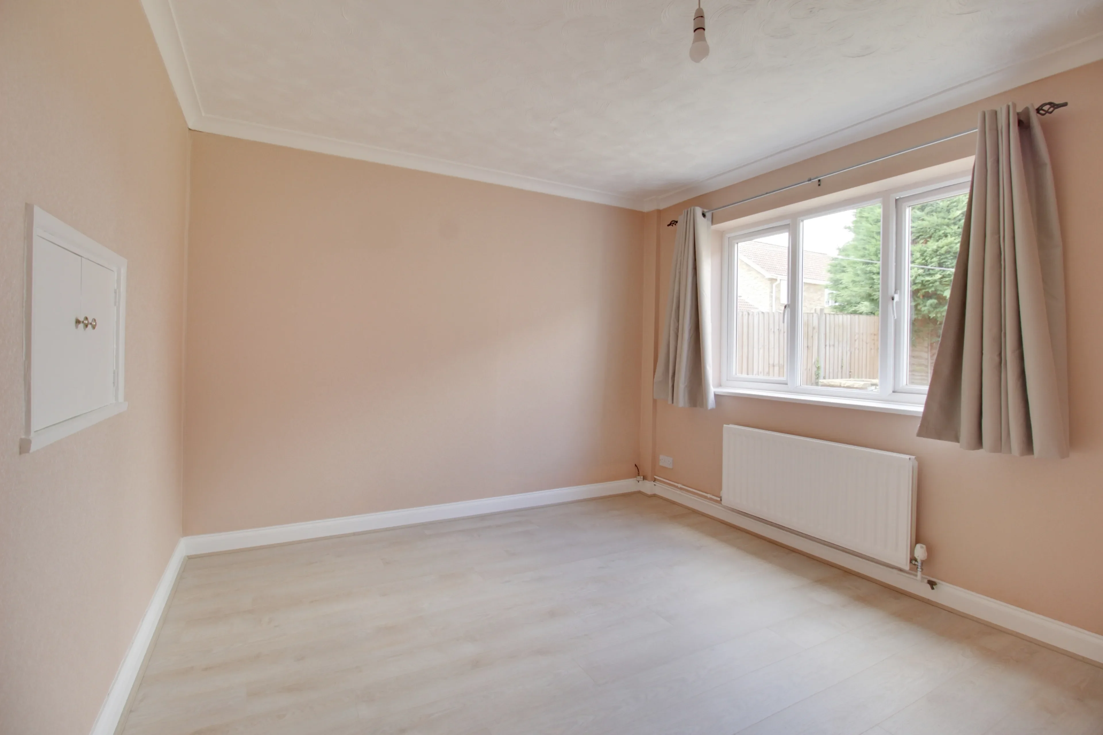 House Byng Close in Huntingdonshire