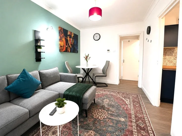 Flat Caledonian Road in Greater London