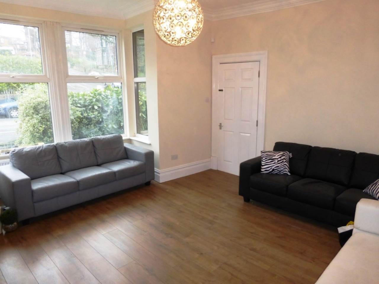 Room Morris Lane in Leeds