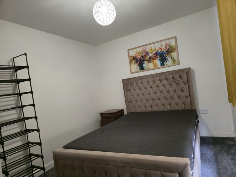 Room Braunton Avenue in Coventry