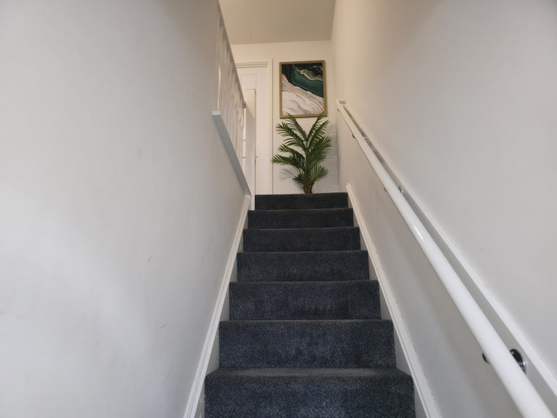 Room Braunton Avenue in Coventry