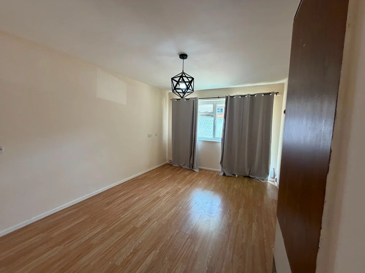 Flat Bredhurst Close in Greater London