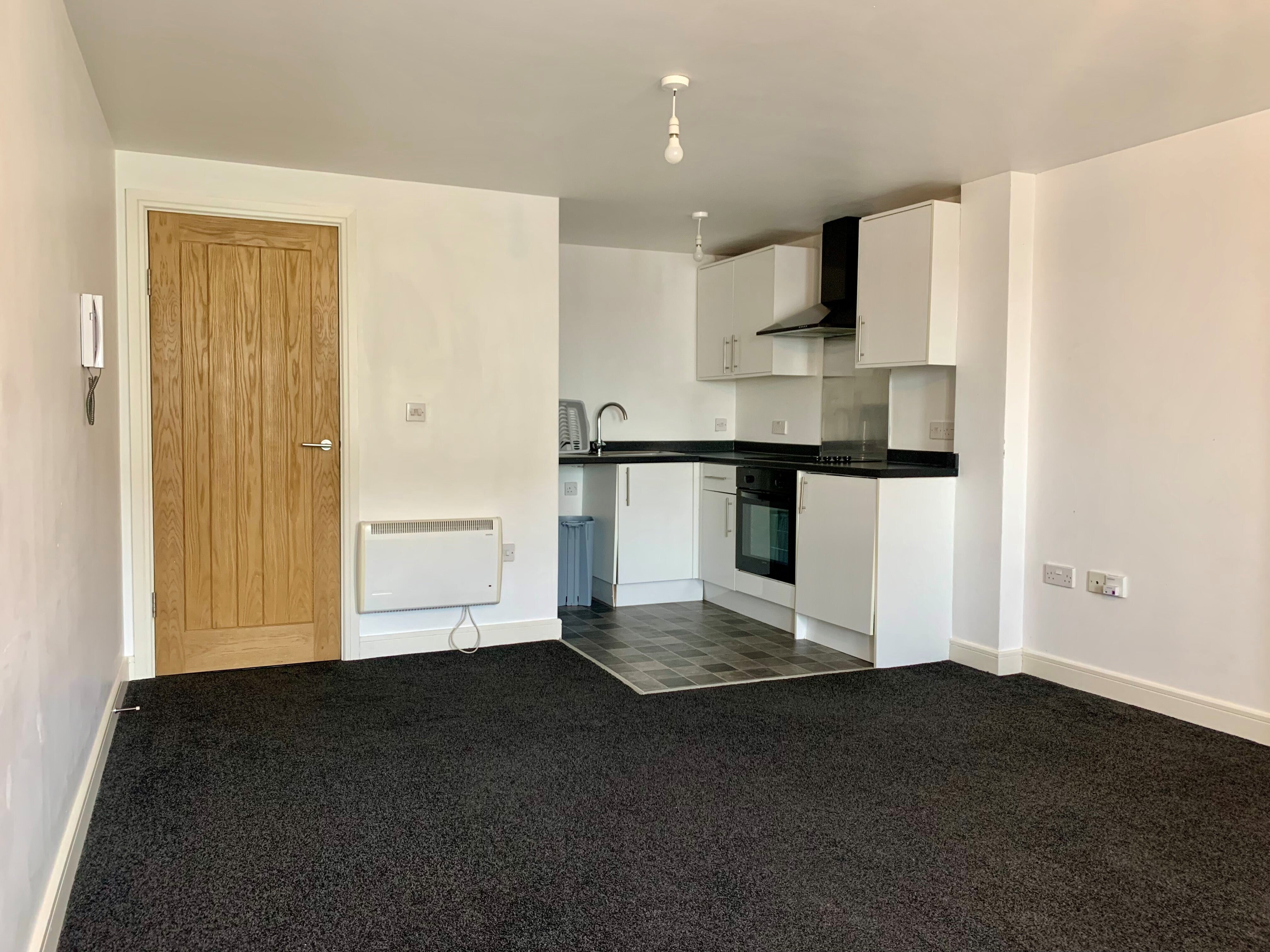 Flat Salter Street in Stafford