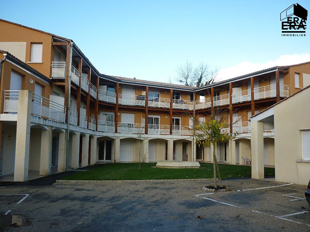 Flat Cité Lafarge in Breuty