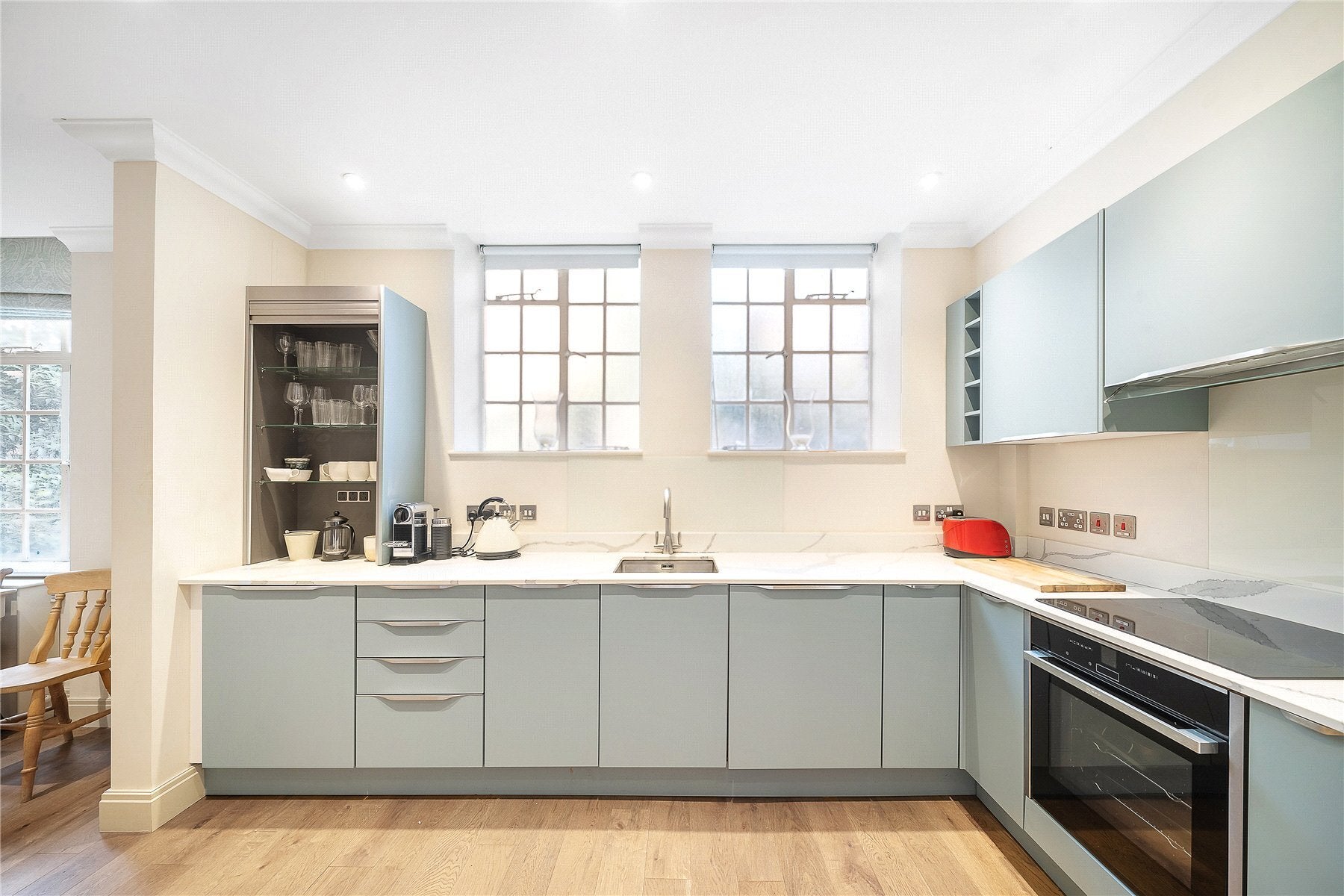 Flat Chelsea Manor Street in Greater London