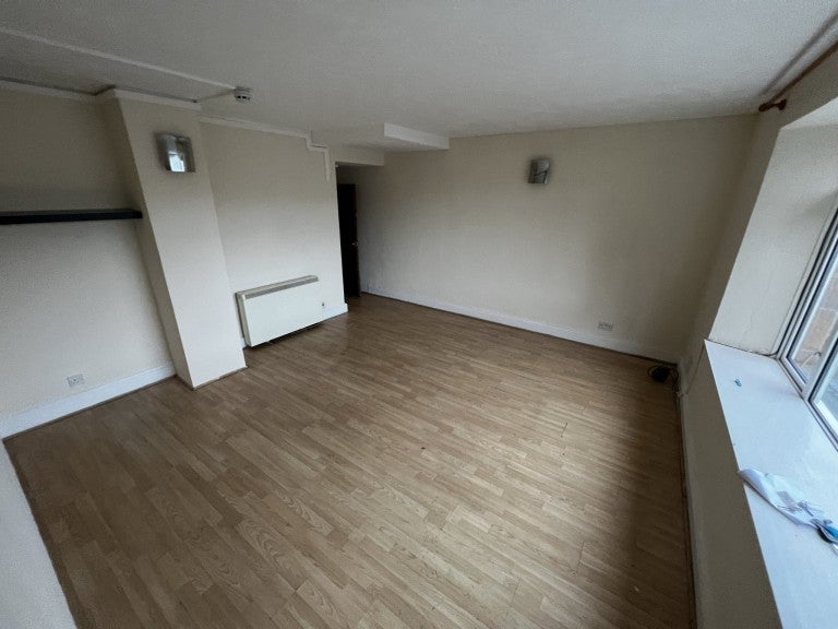 Flat Ashgrove in Pontyberem