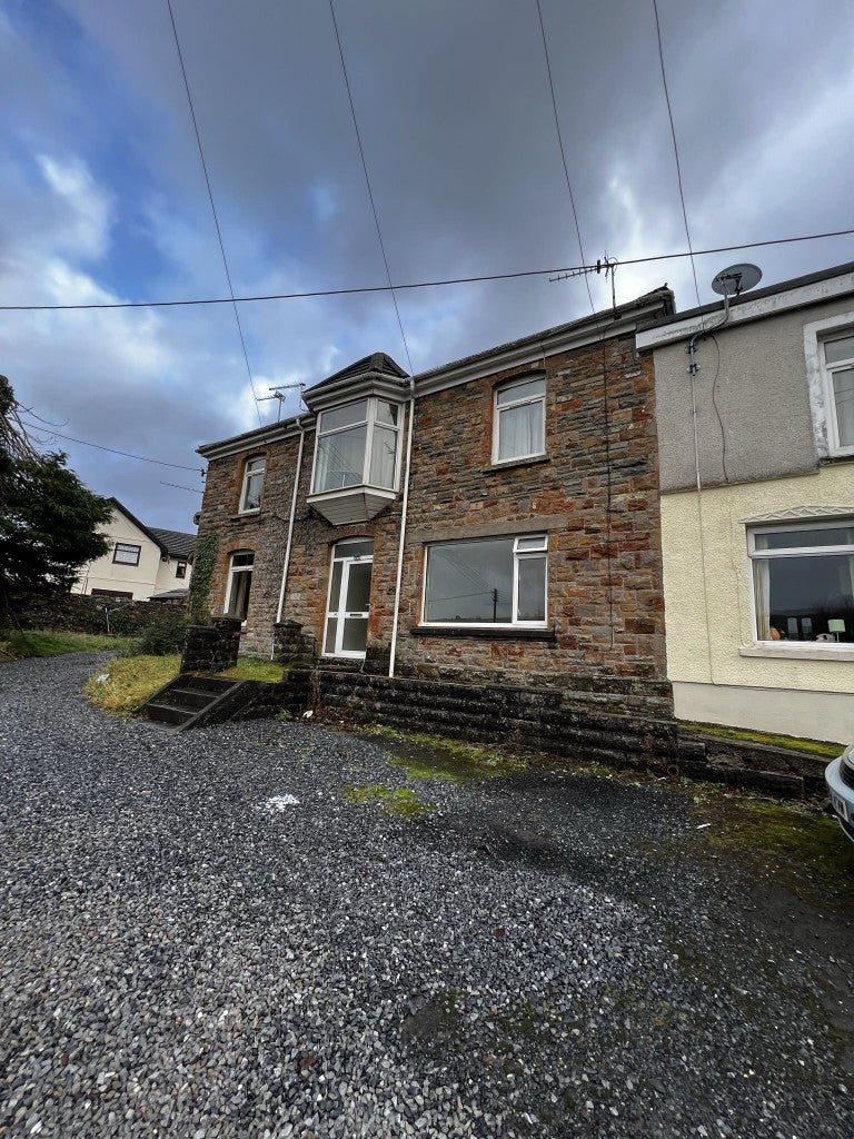 Flat Ashgrove in Pontyberem