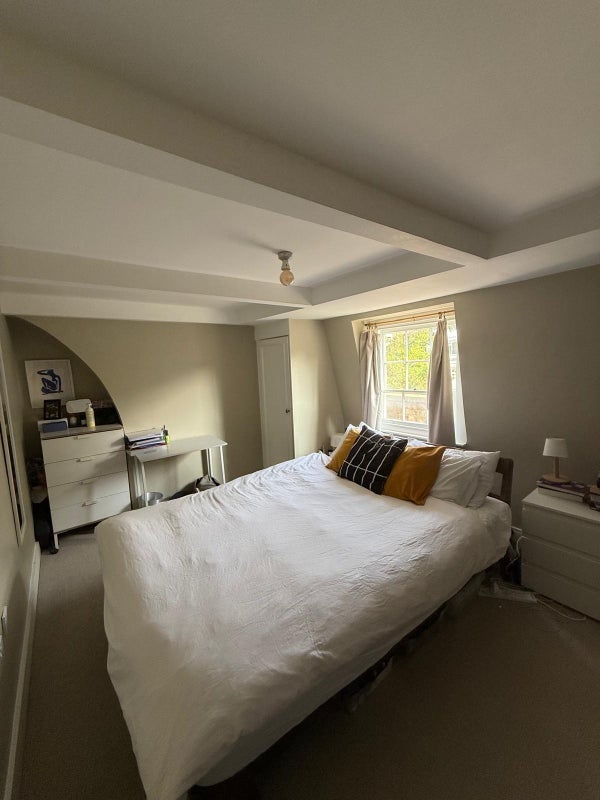Room Walden Street in Greater London