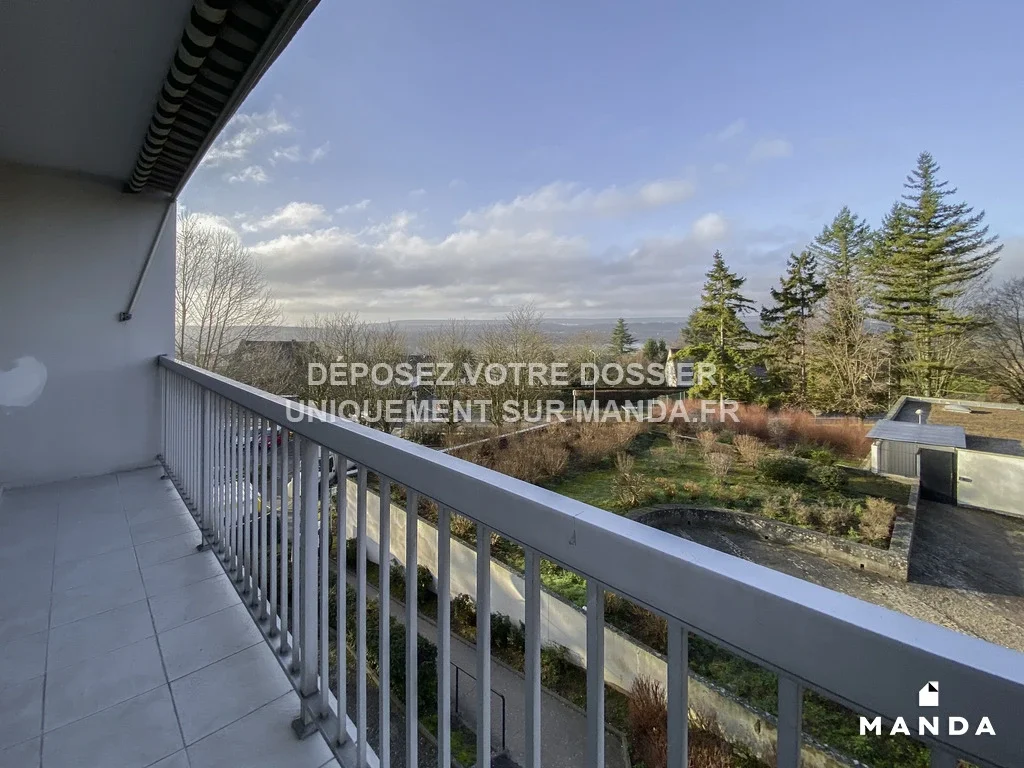 Room Rue de la Justice Turquoise in Cergy
