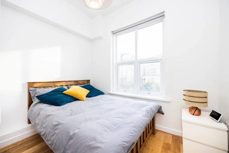 Flat Offord Road in Greater London