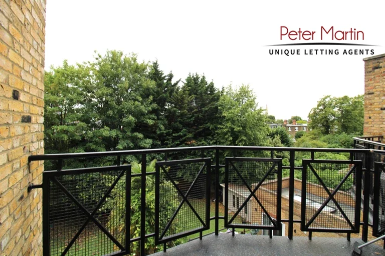Flat Portsdown Mews in Greater London