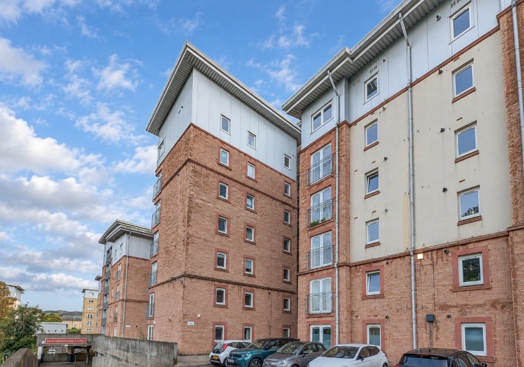 Flat North Pilrig Heights in City of Edinburgh