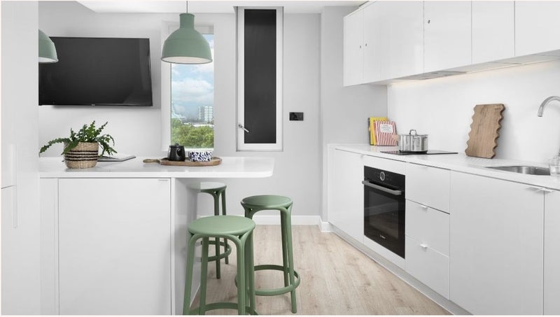 Room Gunwhale Close in Greater London