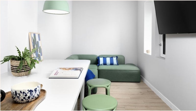 Room Gunwhale Close in Greater London