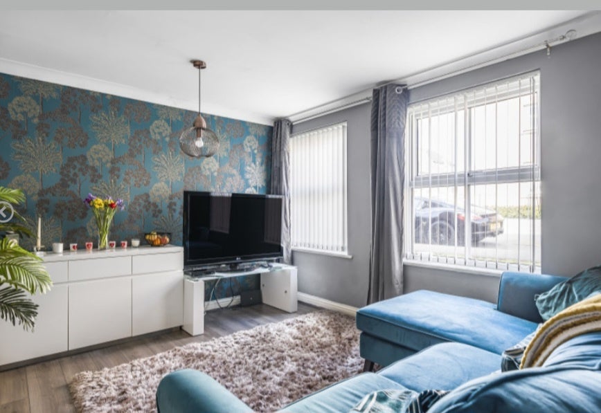 Flat Marbeck Close in Blunsdon St Andrew