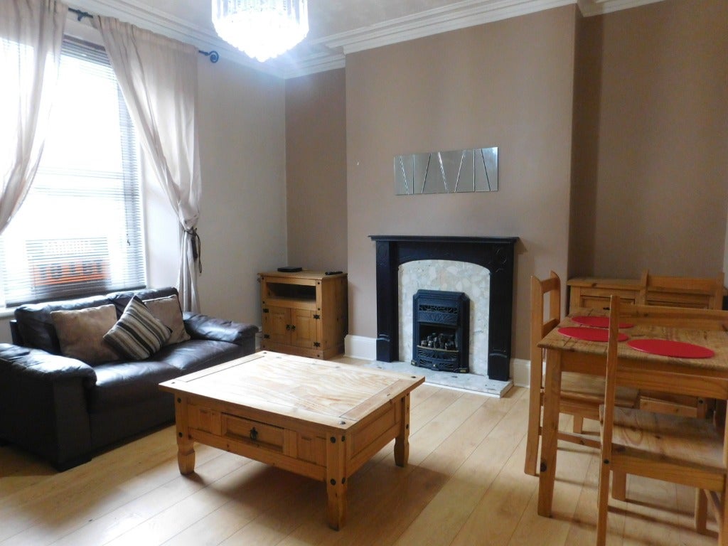 Room Roslin Street in Aberdeen City