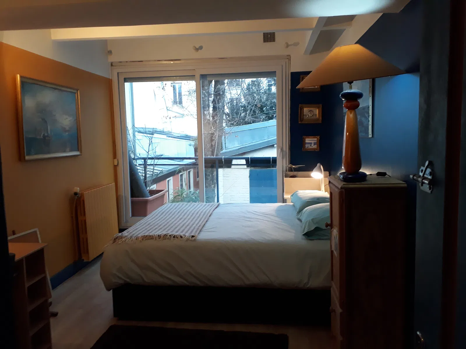 Chambre Rue Botzaris à Paris