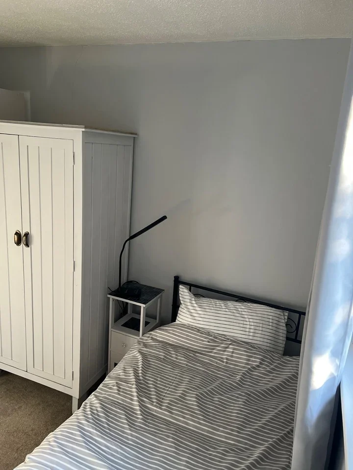 Room Alder Way in Swanley