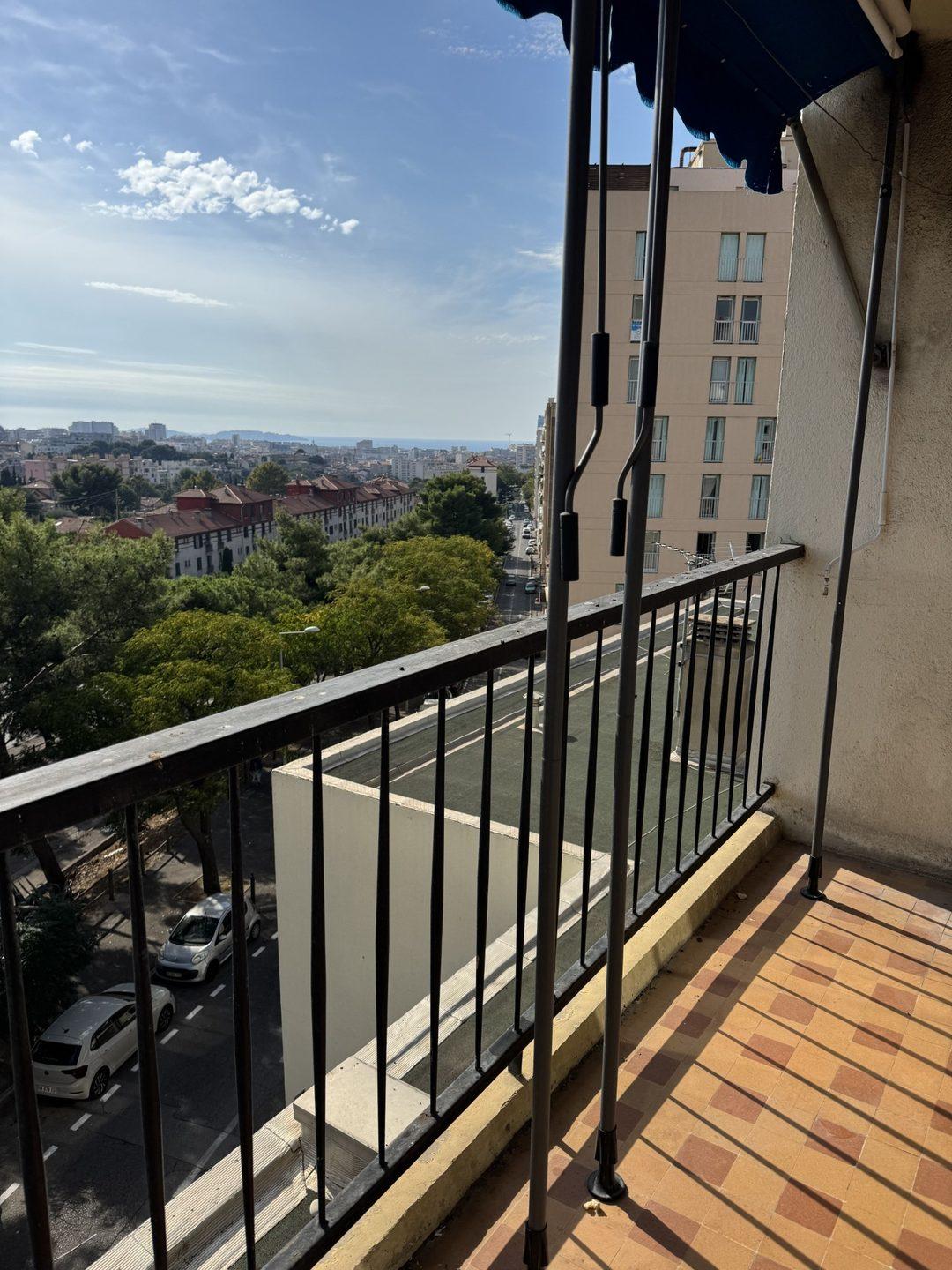 Flat Rue Chalusset in Marseille