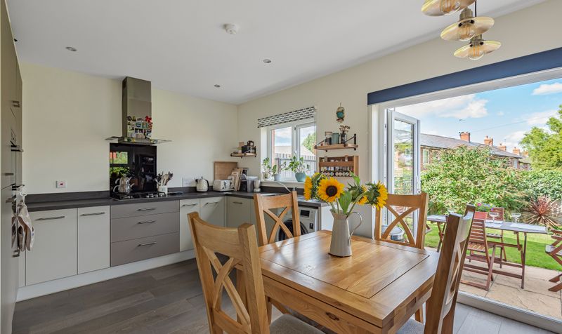 Flat Pickering Gardens in Harrogate