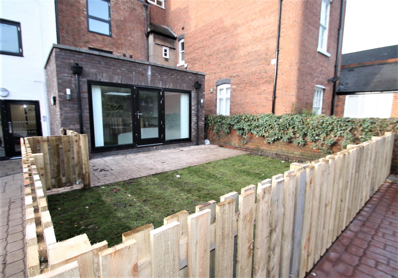 Flat Dam Street in Lichfield