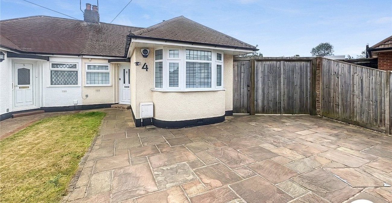 House Eccleston Close in Greater London